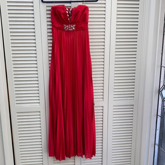 My Michelle Formal Dress - Picture 1 of 9